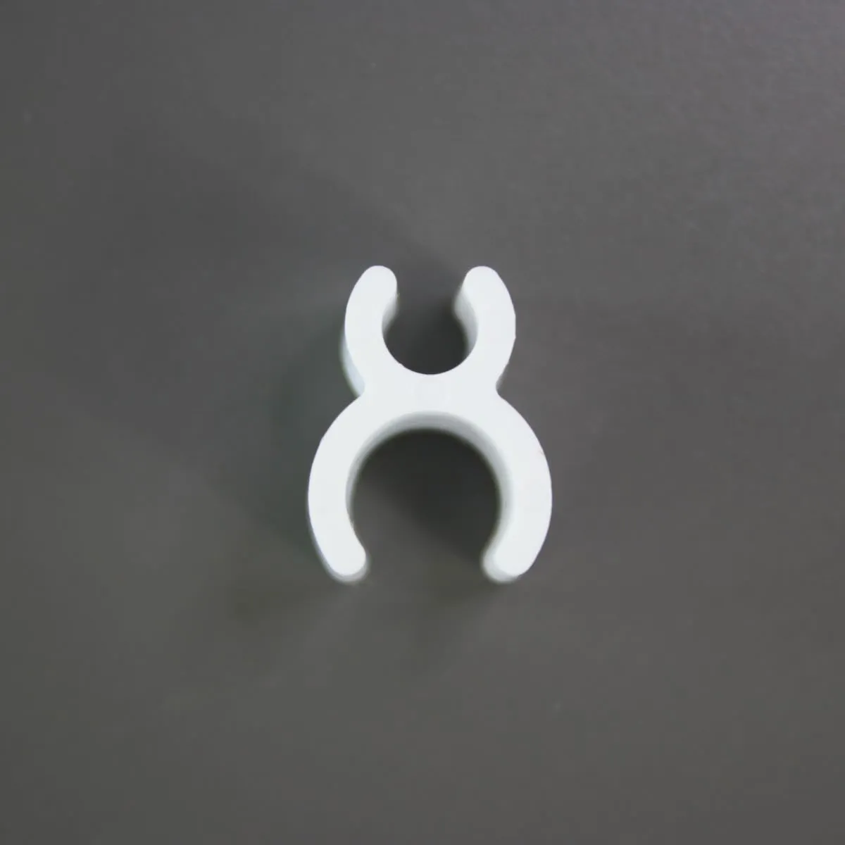 3/16" Sculpture Clips, White 100 Count