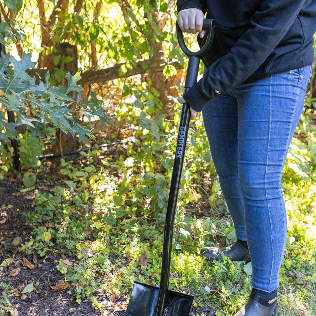 Gemplers All-Steel Roundpoint Shovel with D-Grip