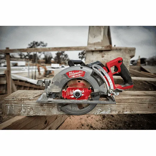 Milwaukee 2830-20 M18 FUEL Rear Handle 7-1/4" Circular Saw - Tool Only