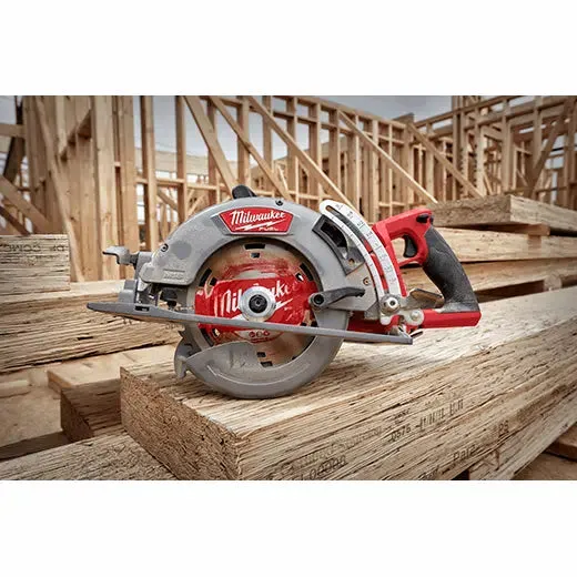 Milwaukee 2830-20 M18 FUEL Rear Handle 7-1/4" Circular Saw - Tool Only