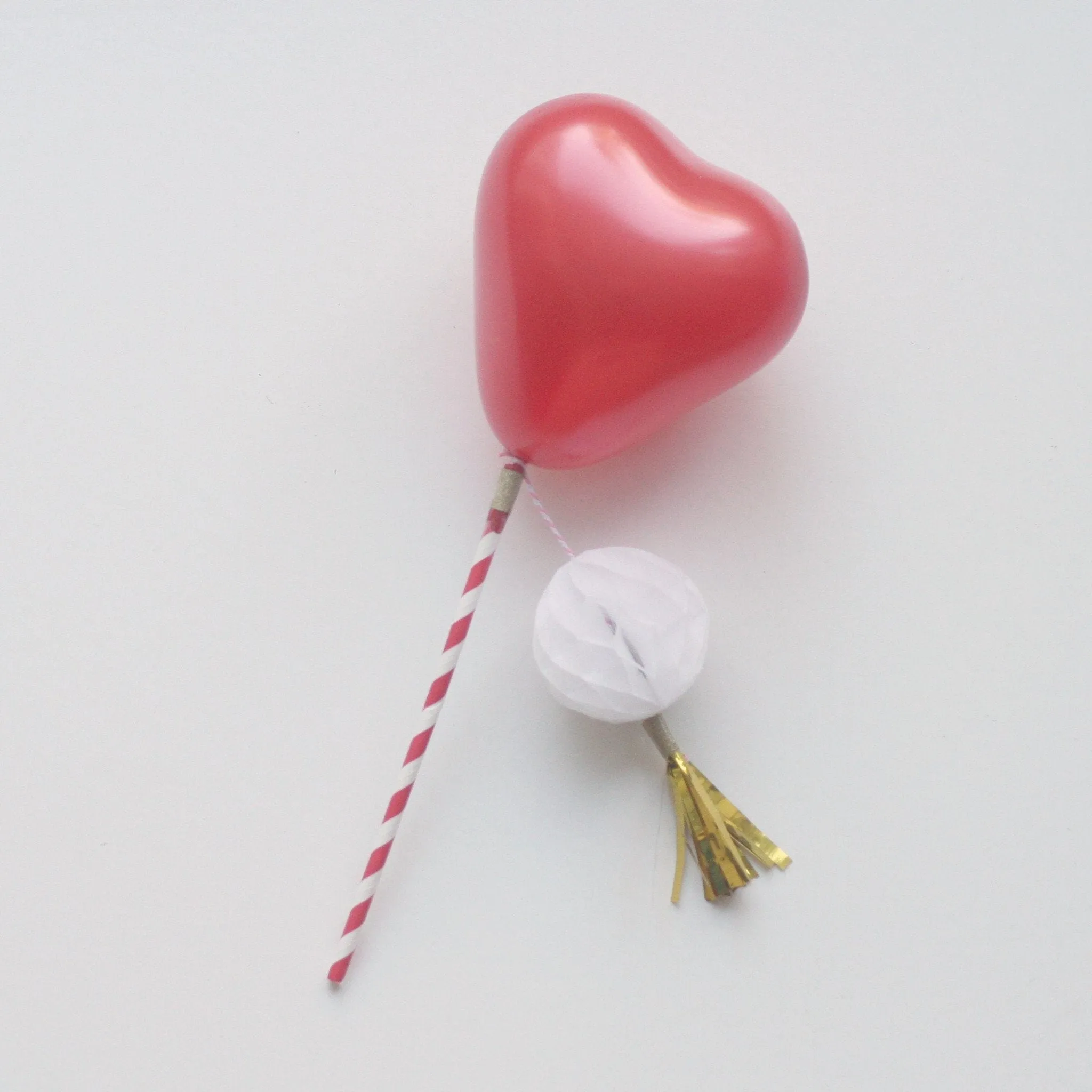 Tiny Heart Balloons - Red (5 Pack)