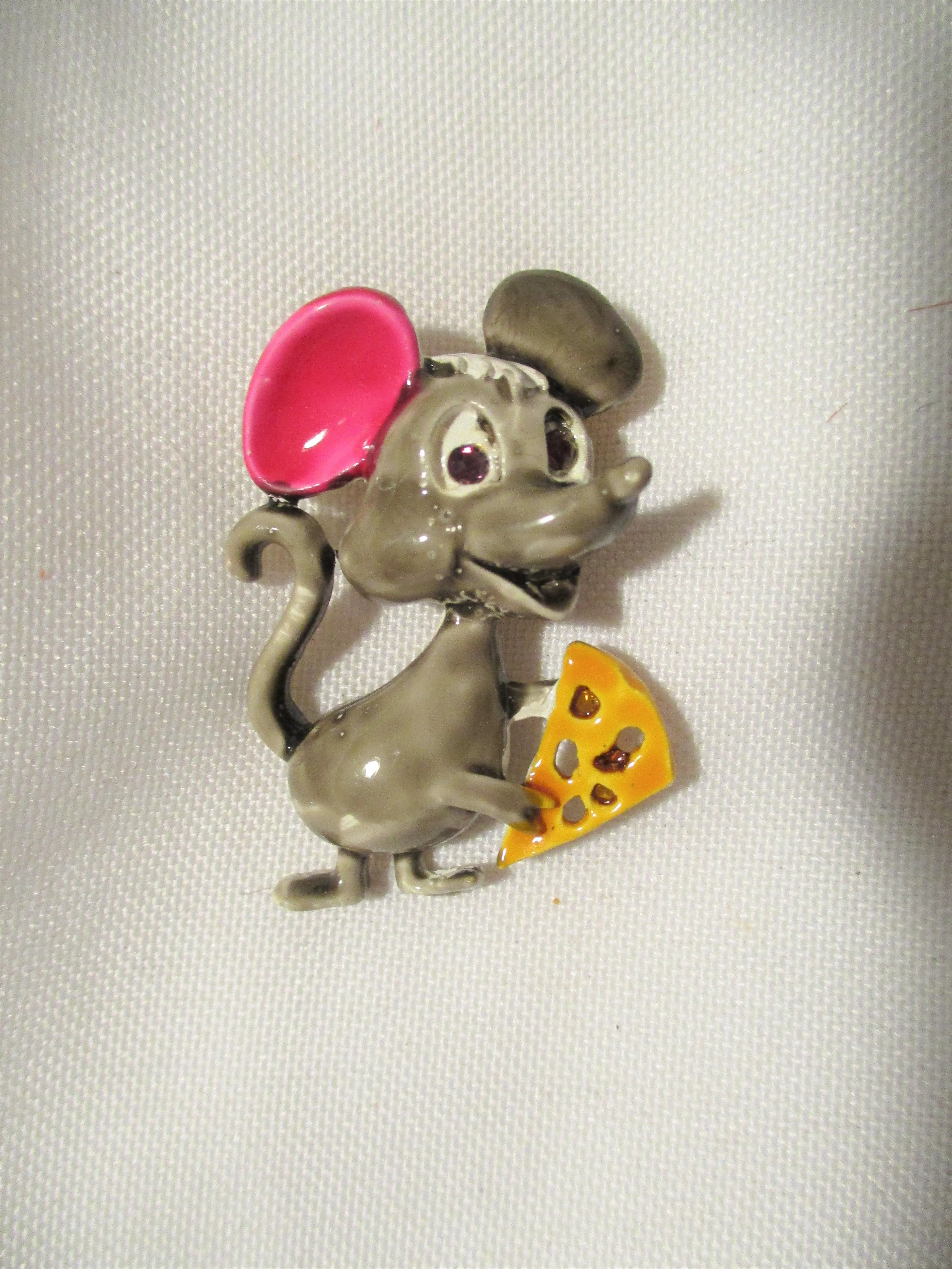 Vintage Cute MOUSE CHEESE Pin Brooch Jewelry Painted Retro Rodent